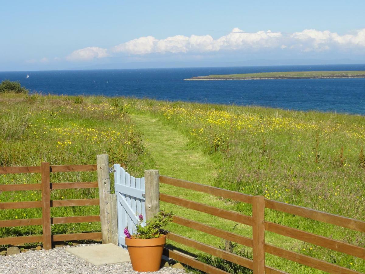 Driftwood Cottage Staffin Exterior photo