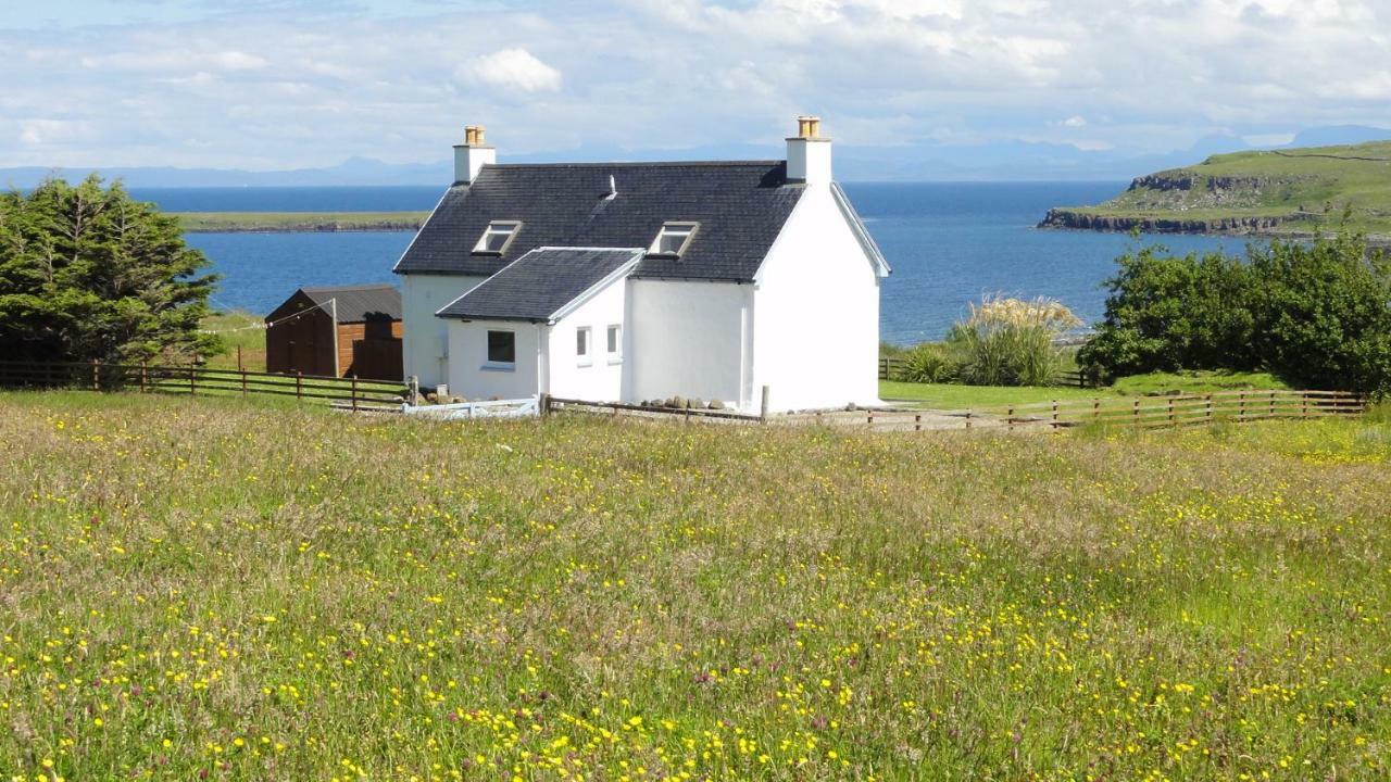 Driftwood Cottage Staffin Exterior photo