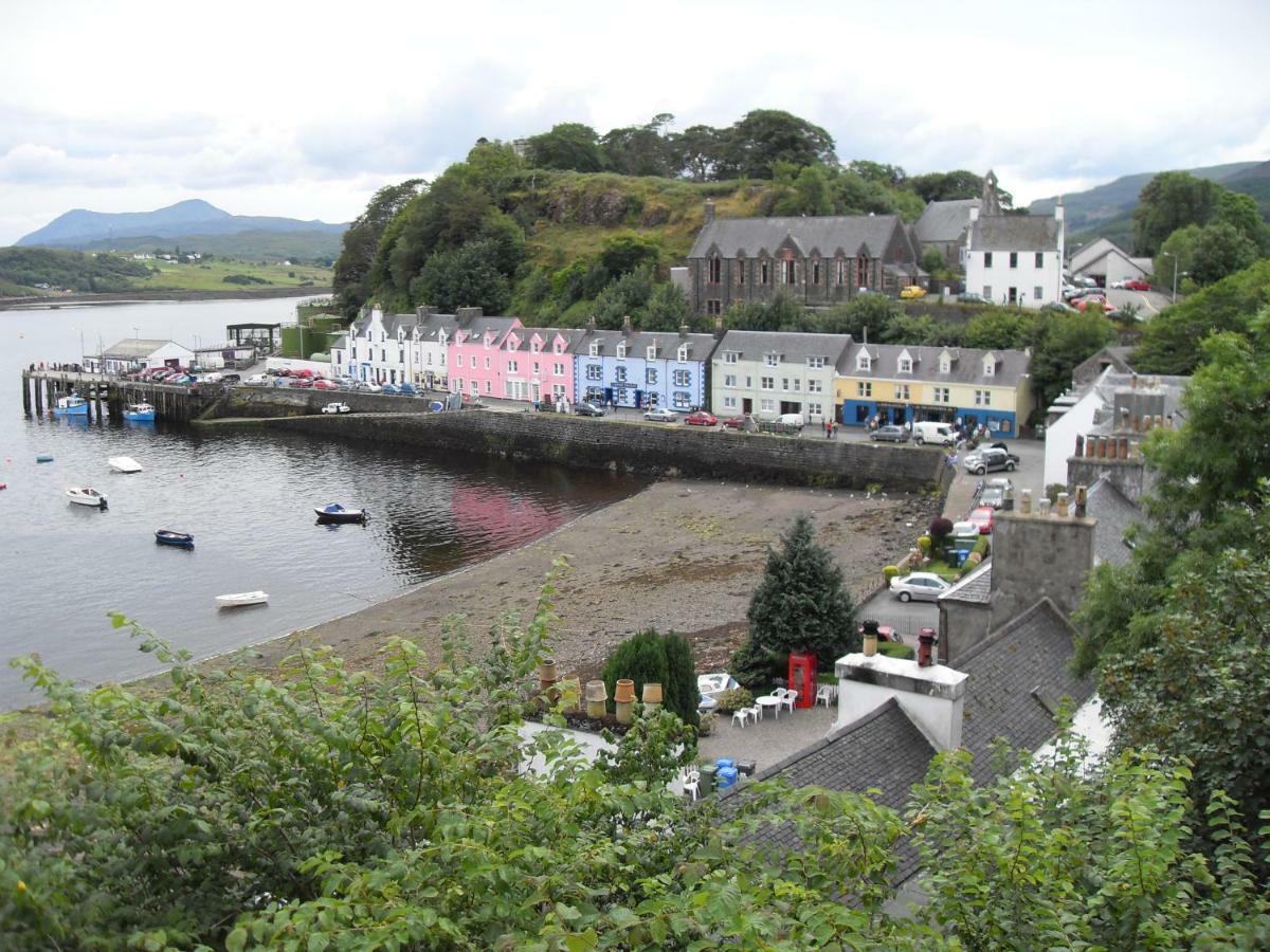 Driftwood Cottage Staffin Exterior photo